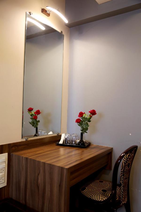Hotel Sea Shore Navi Mumbai Exterior foto